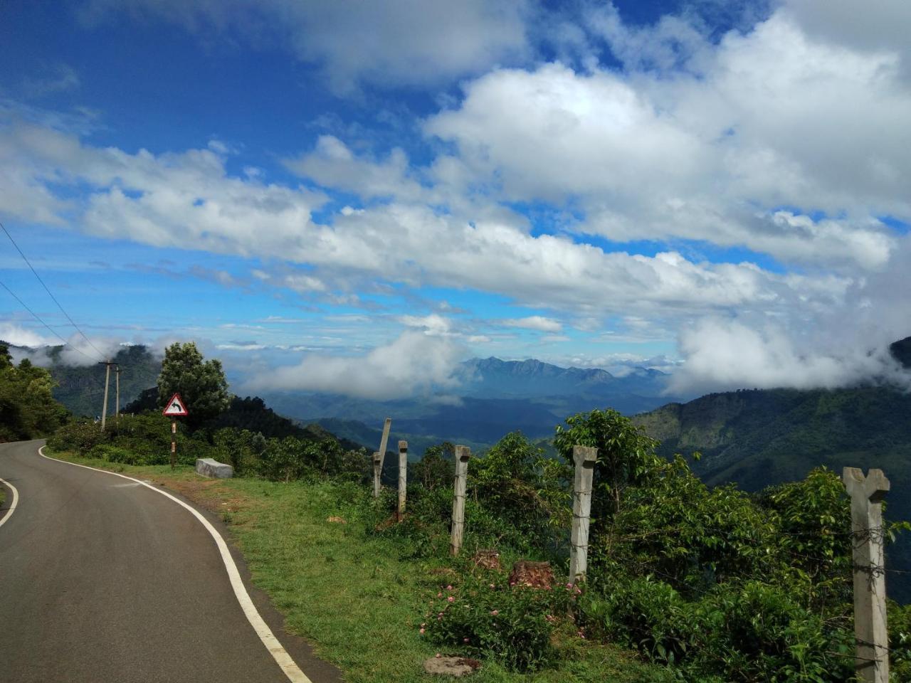 Drizzle Drop Inn Ooty Dış mekan fotoğraf